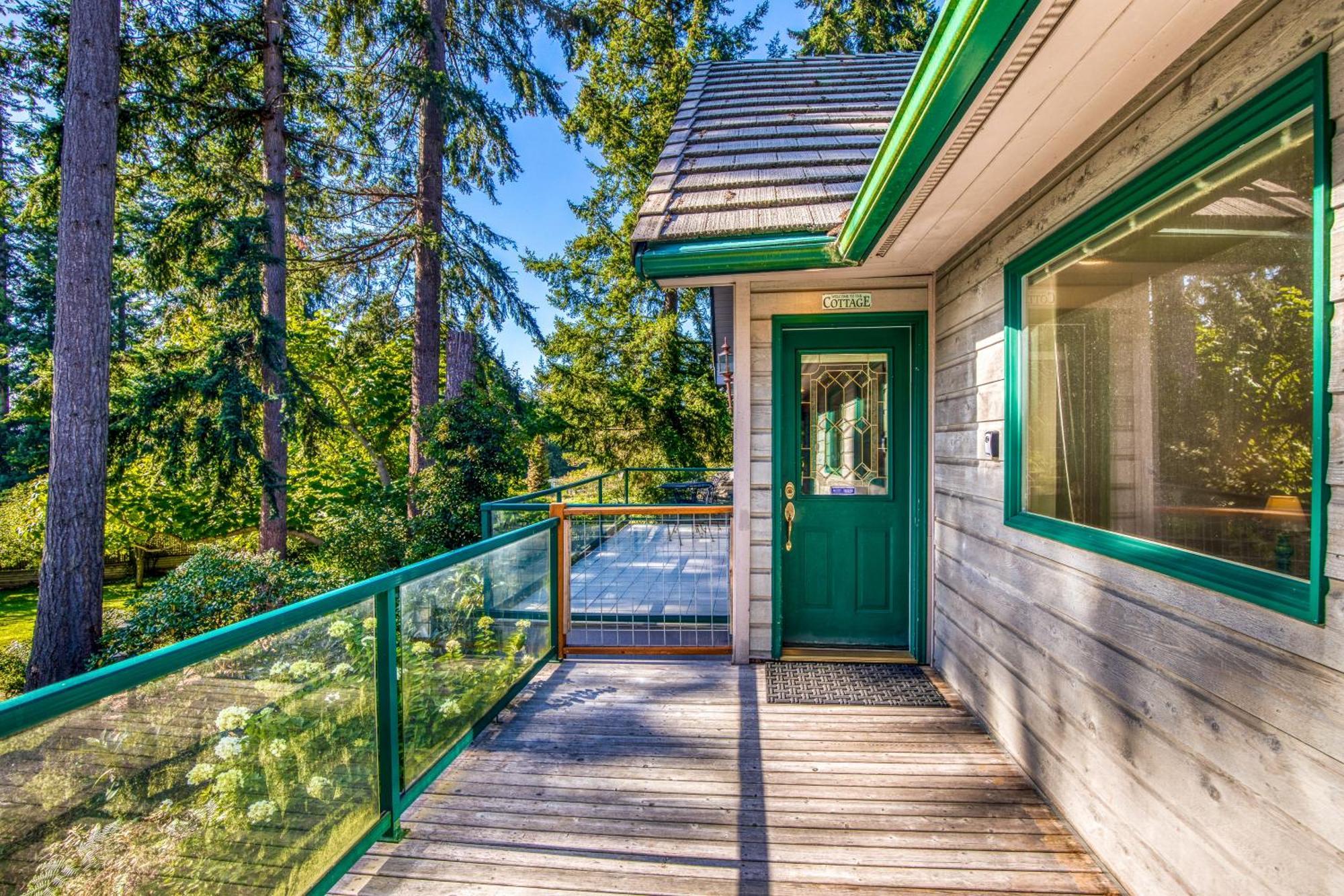 The Quintessa Cottage Clinton Exterior photo